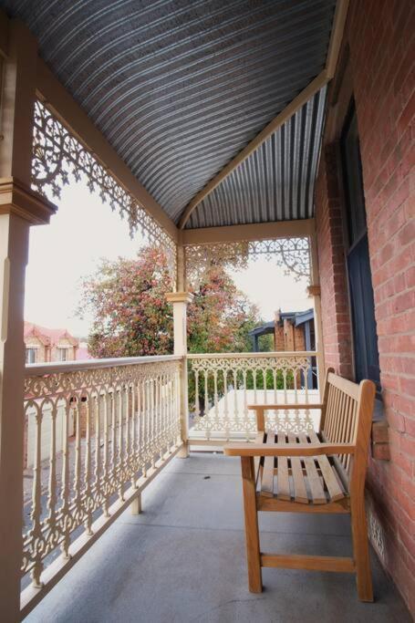 Spacious Cbd Terrace - 3 Beds, Wifi And Parking * Adelaide